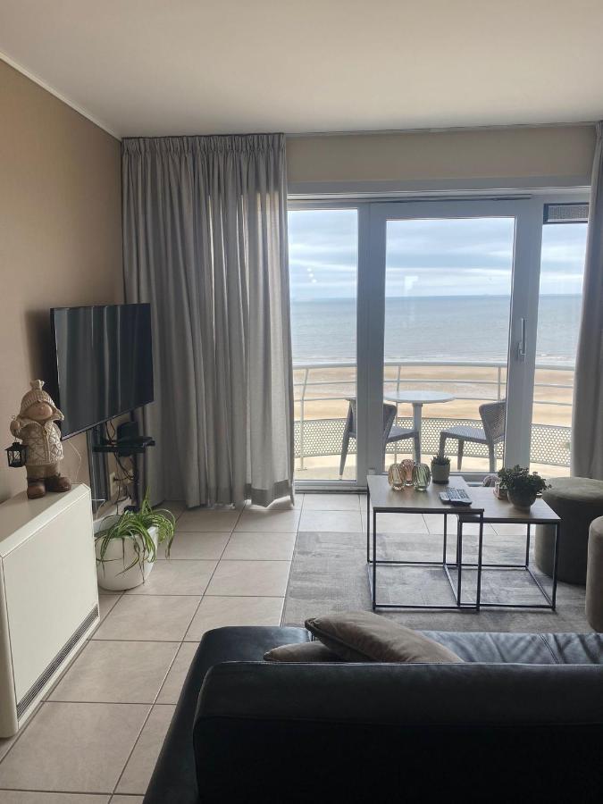 Met Zeezicht, Zwembad & Garage Ostende