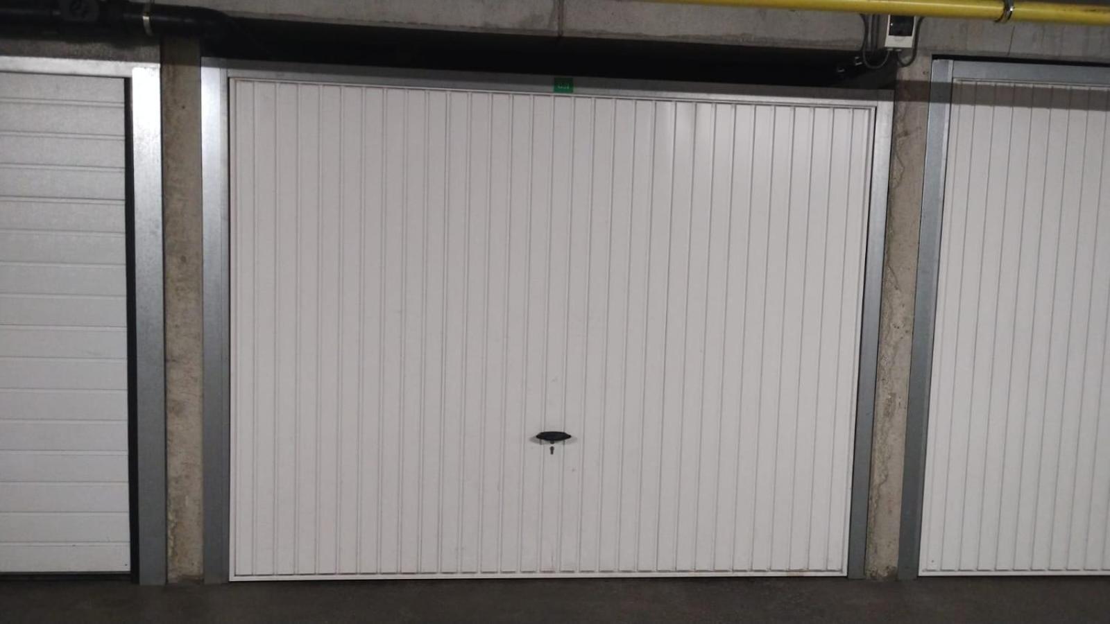 Met Zeezicht, Zwembad & Garage